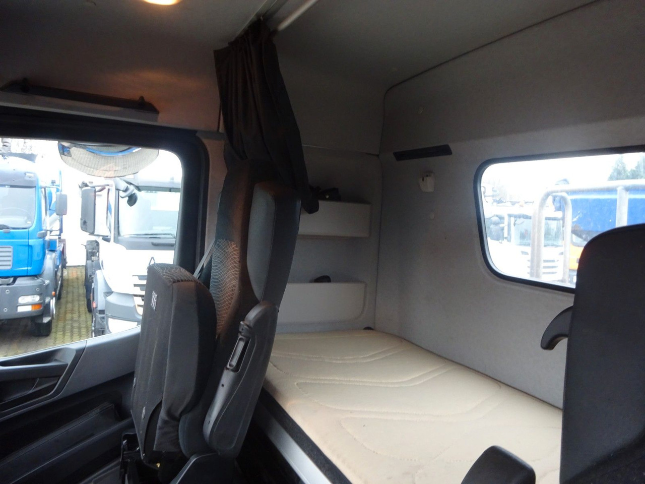 وحدة جر Mercedes-Benz 1853 Arocs SZM mit Kipperpumpe: صورة 12