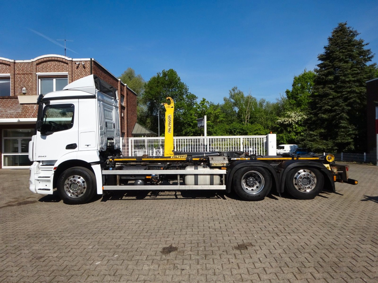 Mercedes-Benz 2543 Antos PALFINGER Abroller - شاحنة ذات خطاف: صورة 4 Mercedes-Benz 2543 Antos PALFINGER Abroller - شاحنة ذات خطاف: صورة 4