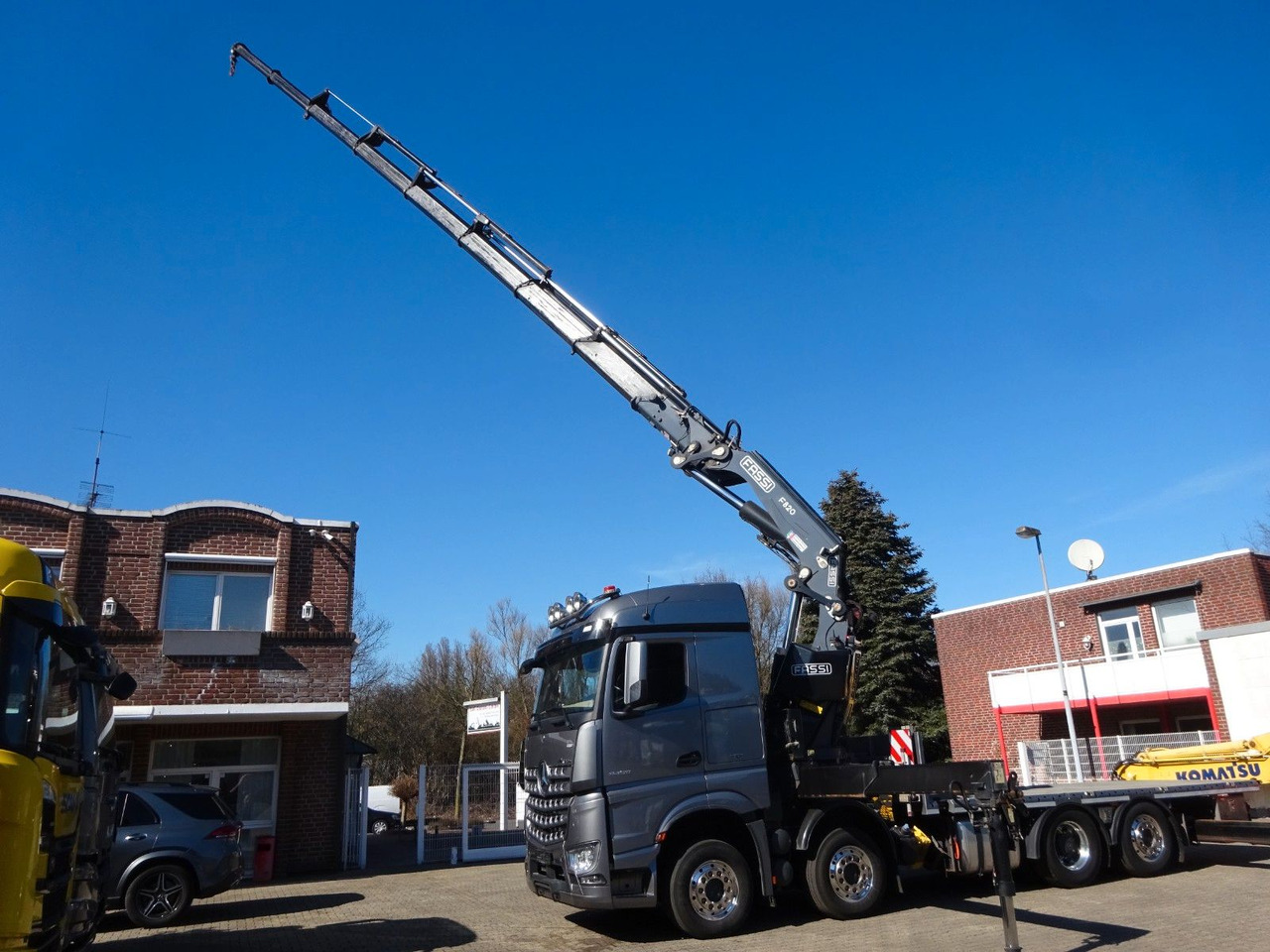 Mercedes-Benz 3453 Plattform + Fassi F820 Kran 8x2 Mercedes-Benz 3453 FASSI F820 Kran 8x Hydr. Ausschub - شاحنة كرين, شاحنات مسطحة: صورة 5 Mercedes-Benz 3453 Plattform + Fassi F820 Kran 8x2 Mercedes-Benz 3453 FASSI F820 Kran 8x Hydr. Ausschub - شاحنة كرين, شاحنات مسطحة: صورة 5