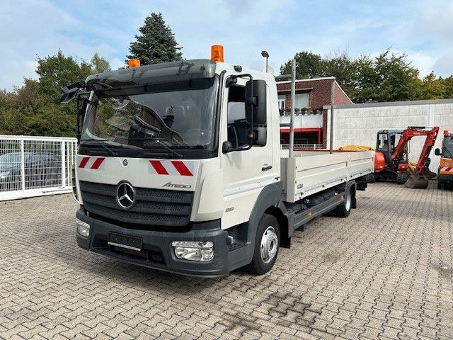 Mercedes-Benz 818 Atego NEUE Pritsche 4x2 - شاحنة مفتوحة: صورة 1 Mercedes-Benz 818 Atego NEUE Pritsche 4x2 - شاحنة مفتوحة: صورة 1