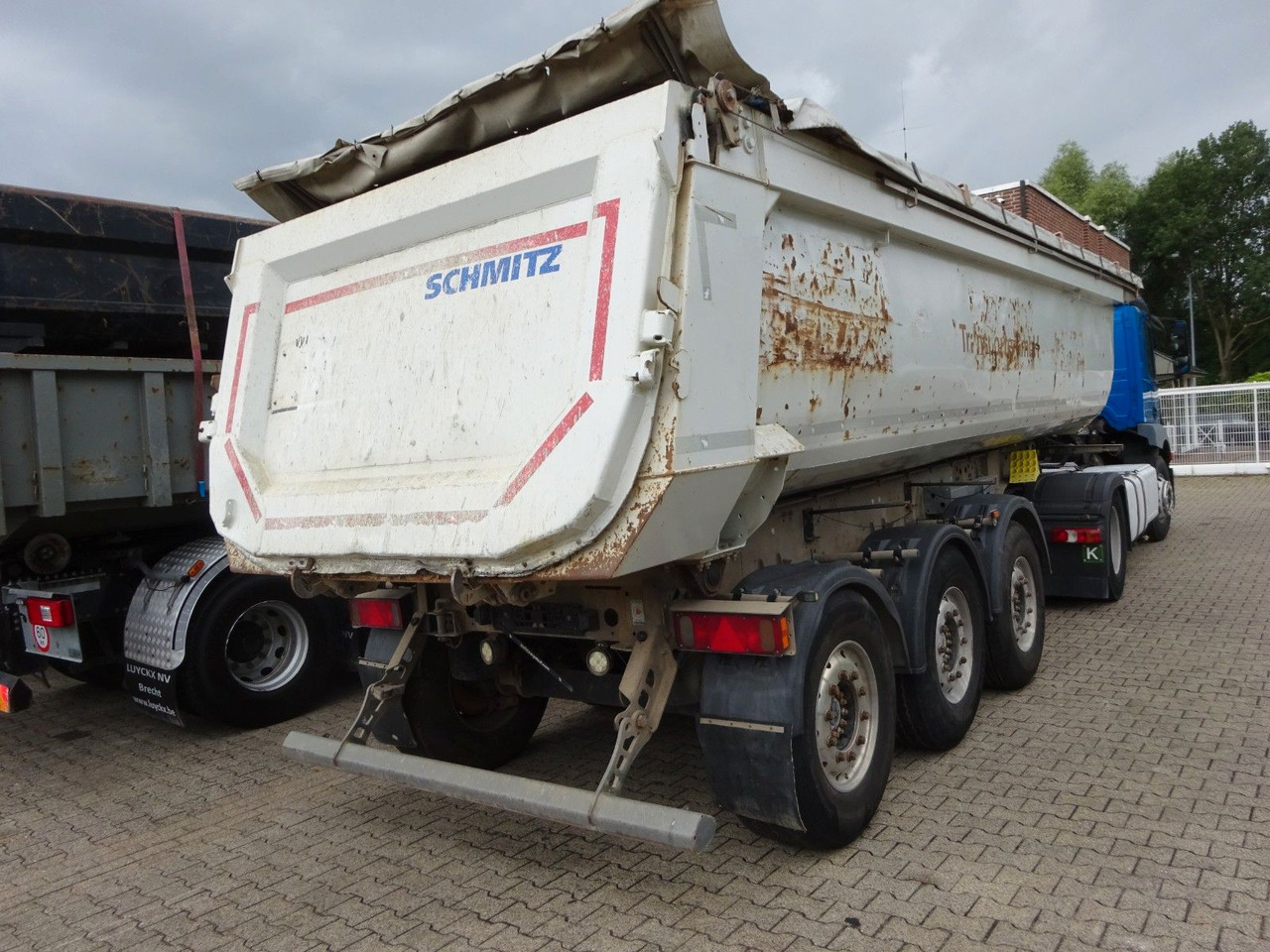 Schmitz Cargobull SKI 24 SL 7.2 Kipp Auflieger Mulde mit 3 Achsen - قلابة نصف مقطورة نصف مقطورة قلابة: صورة 4 Schmitz Cargobull SKI 24 SL 7.2 Kipp Auflieger Mulde mit 3 Achsen - قلابة نصف مقطورة نصف مقطورة قلابة: صورة 4