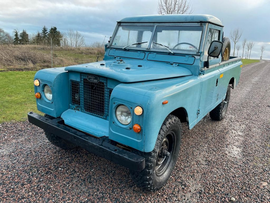 Land Rover Serie II A 109 Pickup Land Rover Serie II A 109 Inch Basic Pickup *10 900* - سيارة دفع رباعي: صورة 1 Land Rover Serie II A 109 Pickup Land Rover Serie II A 109 Inch Basic Pickup *10 900* - سيارة دفع رباعي: صورة 1