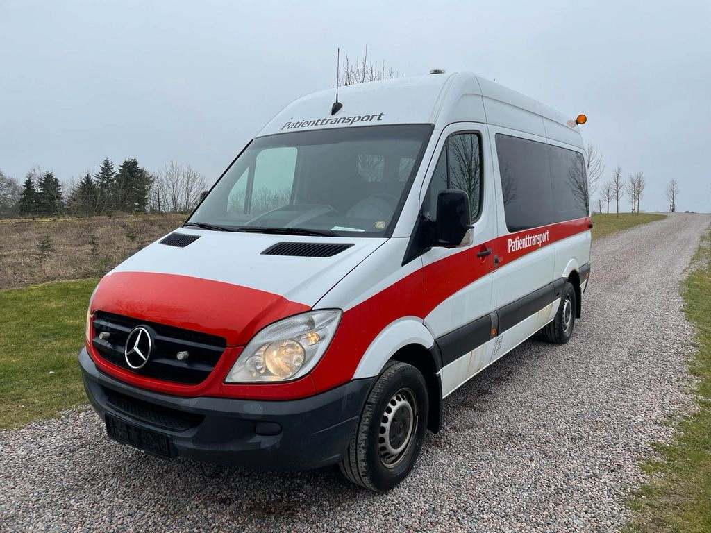 Mercedes-Benz Sprinter 315 CDI *ambulance *5800 € netto - سيارة اسعاف: صورة 1 Mercedes-Benz Sprinter 315 CDI *ambulance *5800 € netto - سيارة اسعاف: صورة 1