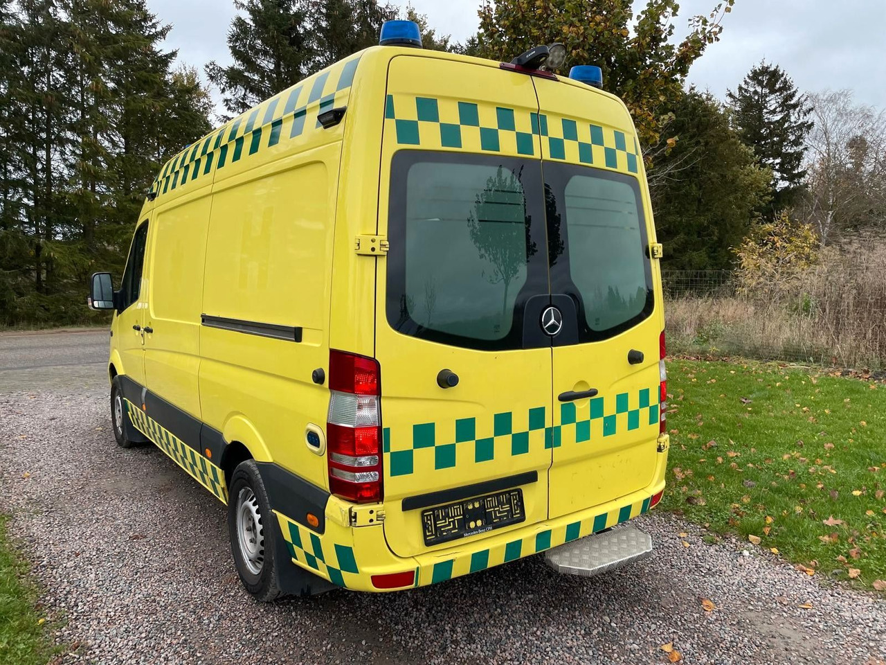 Mercedes-Benz Sprinter II 316 CDI Aut Ambulance Mercedes-Benz Sprinter II 316 CDI Aut Ambulance - فان: صورة 4 Mercedes-Benz Sprinter II 316 CDI Aut Ambulance Mercedes-Benz Sprinter II 316 CDI Aut Ambulance - فان: صورة 4