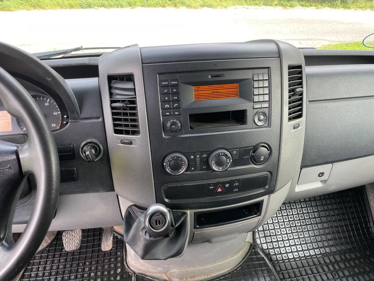 فان المدمجة Mercedes-Benz Sprinter II Kasten 216 CDI Lang +Hoch: صورة 11