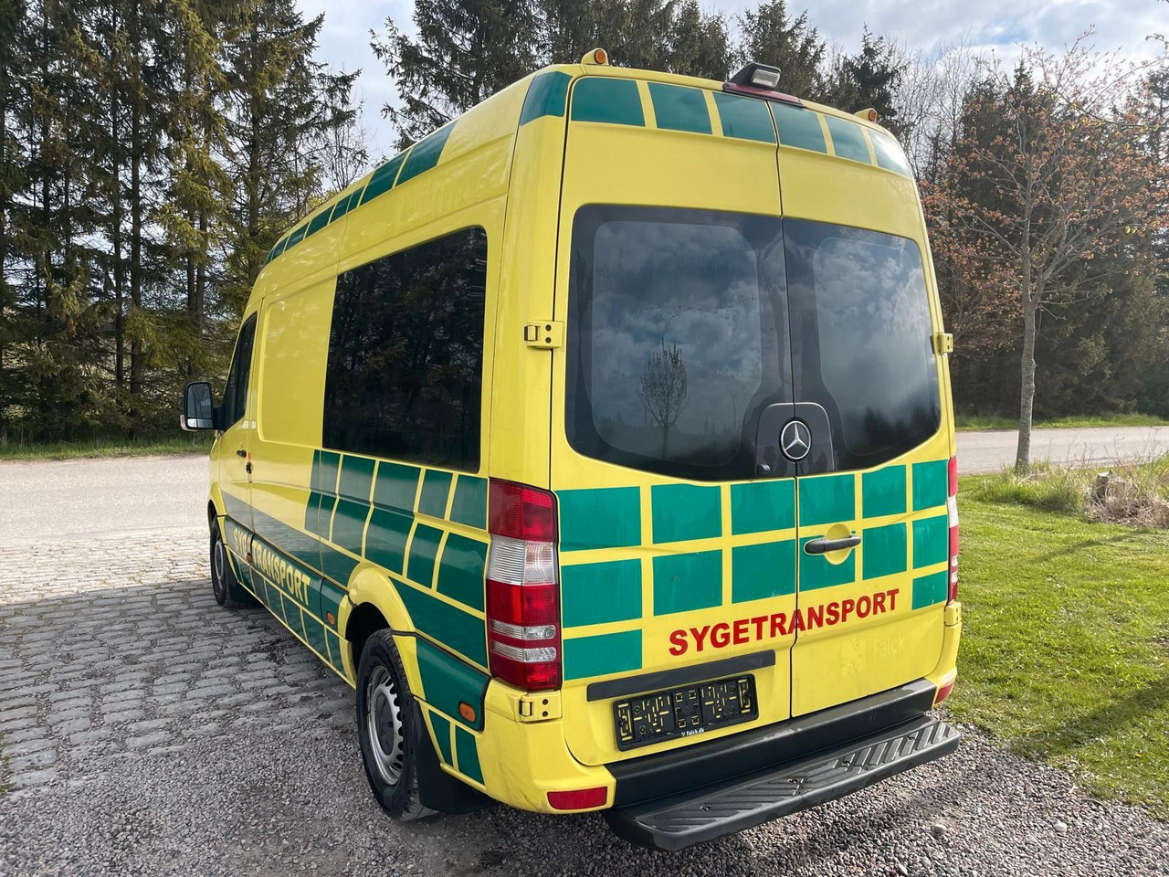Mercedes-Benz Sprinter II Kasten 316 CDI Ambulance * - سيارة اسعاف: صورة 4 Mercedes-Benz Sprinter II Kasten 316 CDI Ambulance * - سيارة اسعاف: صورة 4