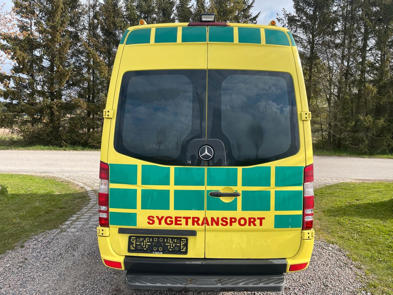 Mercedes-Benz Sprinter II Kasten 316 CDI Ambulance * - سيارة اسعاف: صورة 3 Mercedes-Benz Sprinter II Kasten 316 CDI Ambulance * - سيارة اسعاف: صورة 3