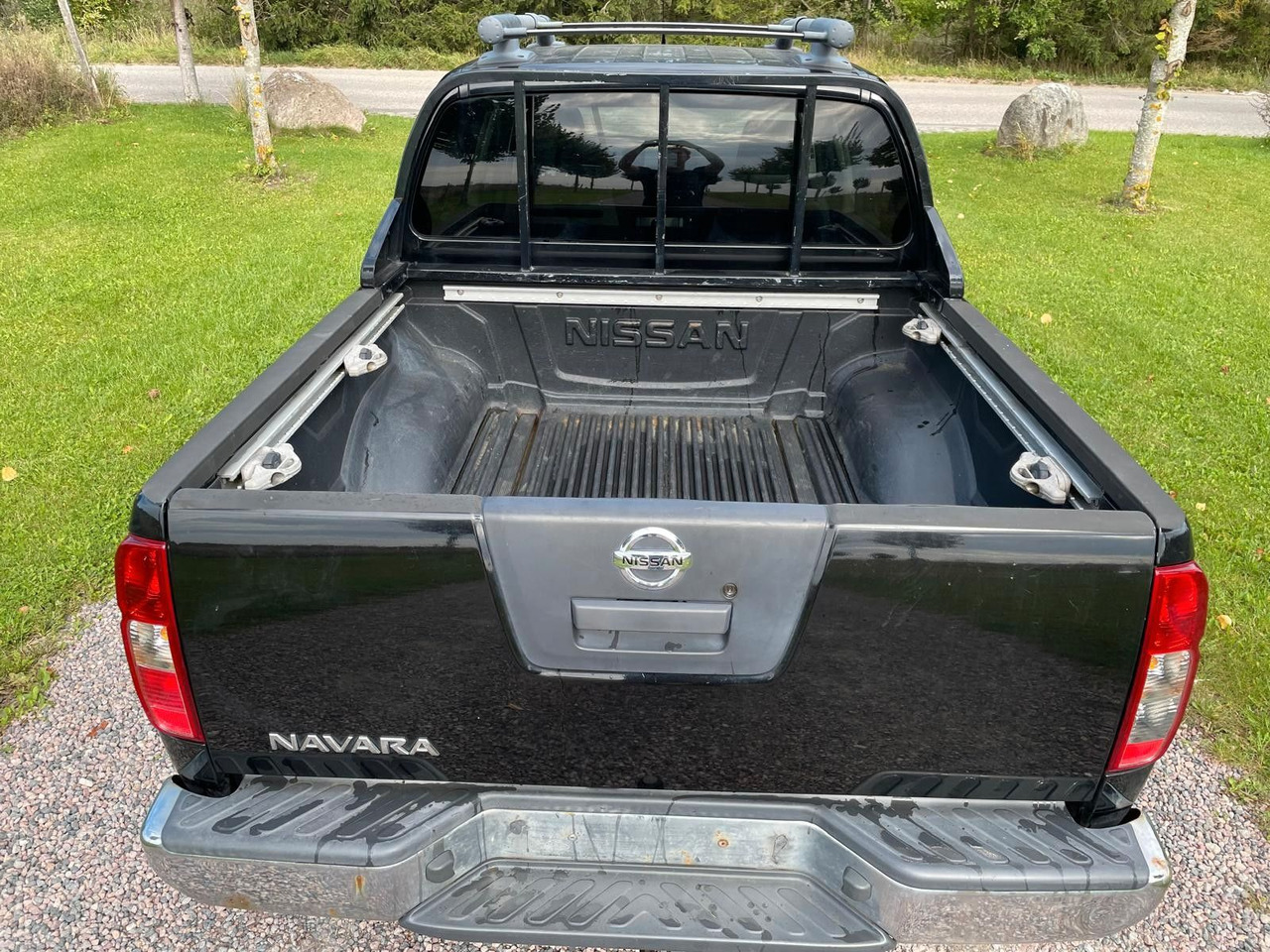 Nissan Navara Pickup Double Cab LE V6 4x4 LB - سيارة دفع رباعي: صورة 5 Nissan Navara Pickup Double Cab LE V6 4x4 LB - سيارة دفع رباعي: صورة 5