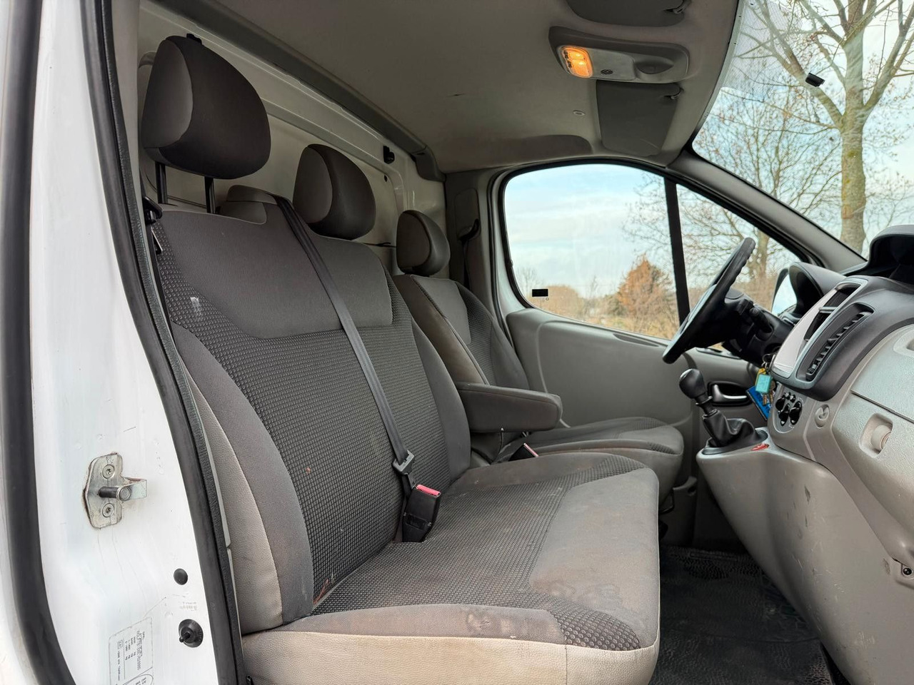 فان Opel Vivaro 2.0 CDTi *A/C *Long *nur 119000km: صورة 15