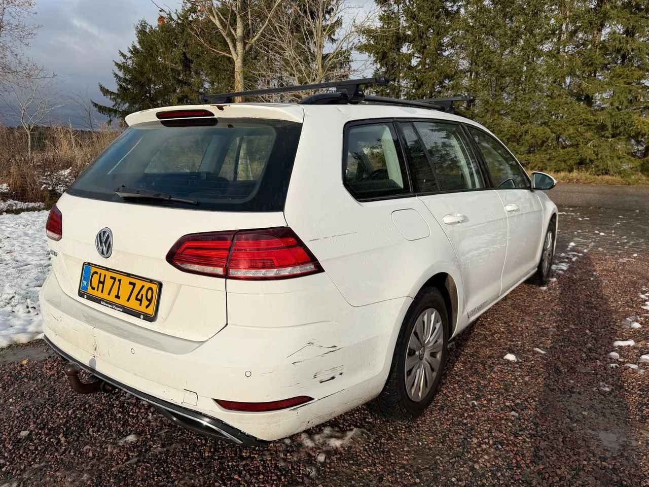 Volkswagen Golf VII Variant Comfortline - سيارة ستيشن: صورة 4 Volkswagen Golf VII Variant Comfortline - سيارة ستيشن: صورة 4