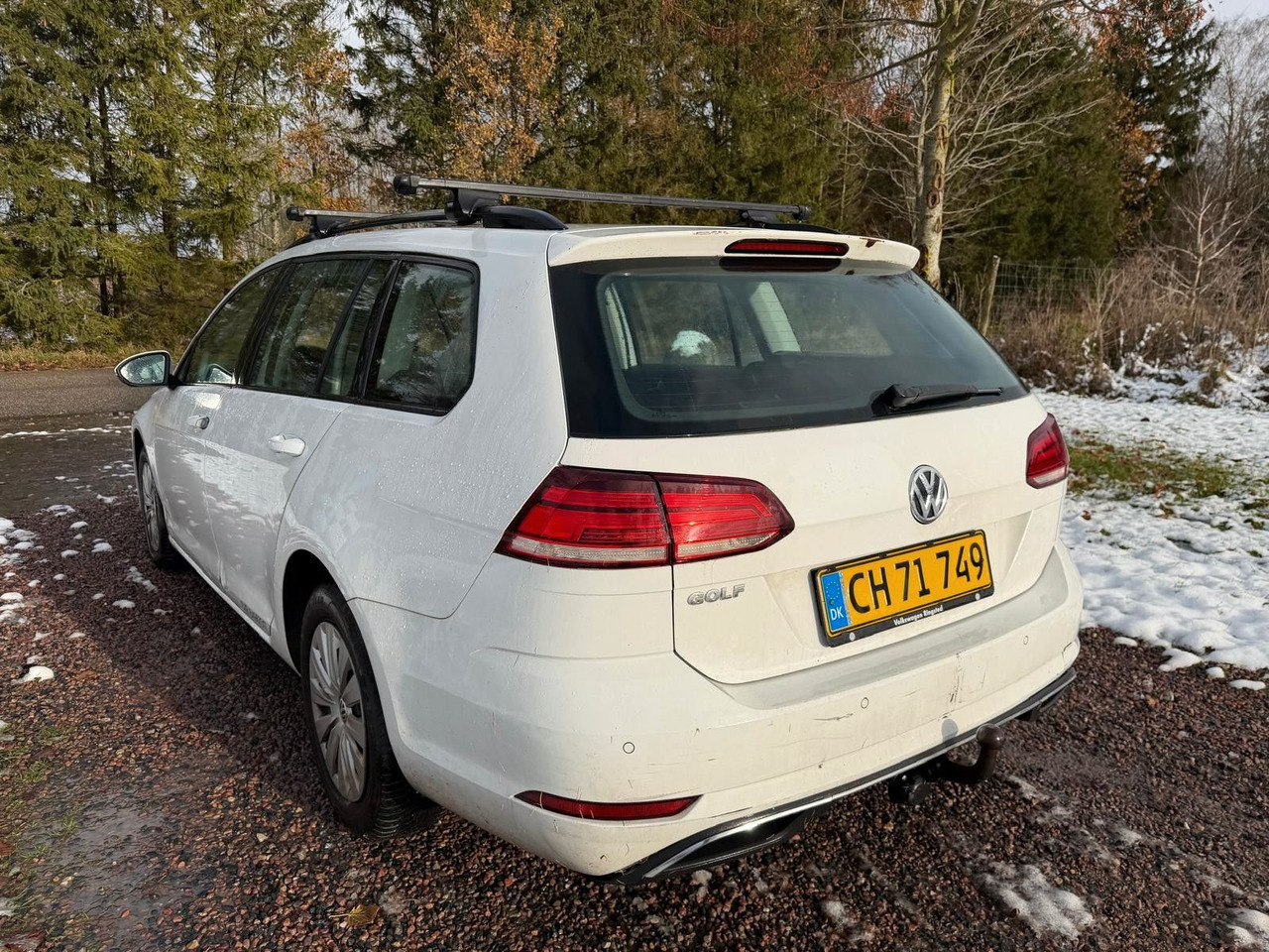 Volkswagen Golf VII Variant Comfortline - سيارة ستيشن: صورة 3 Volkswagen Golf VII Variant Comfortline - سيارة ستيشن: صورة 3