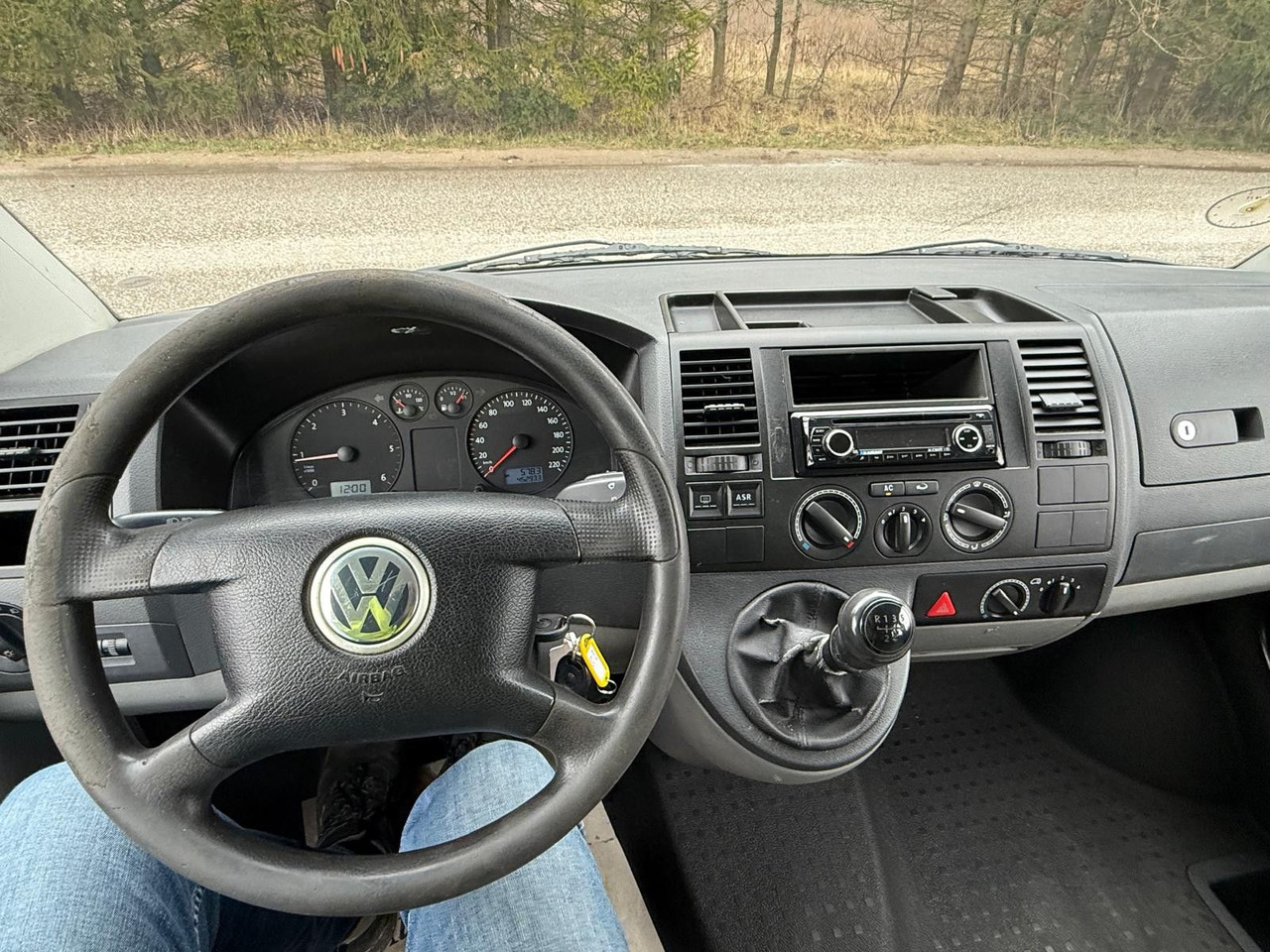 ميكروباص Volkswagen T5 Transporter 1.9 TDI *9 Sitze *RESERVED RO: صورة 18 ميكروباص Volkswagen T5 Transporter 1.9 TDI *9 Sitze *RESERVED RO: صورة 18