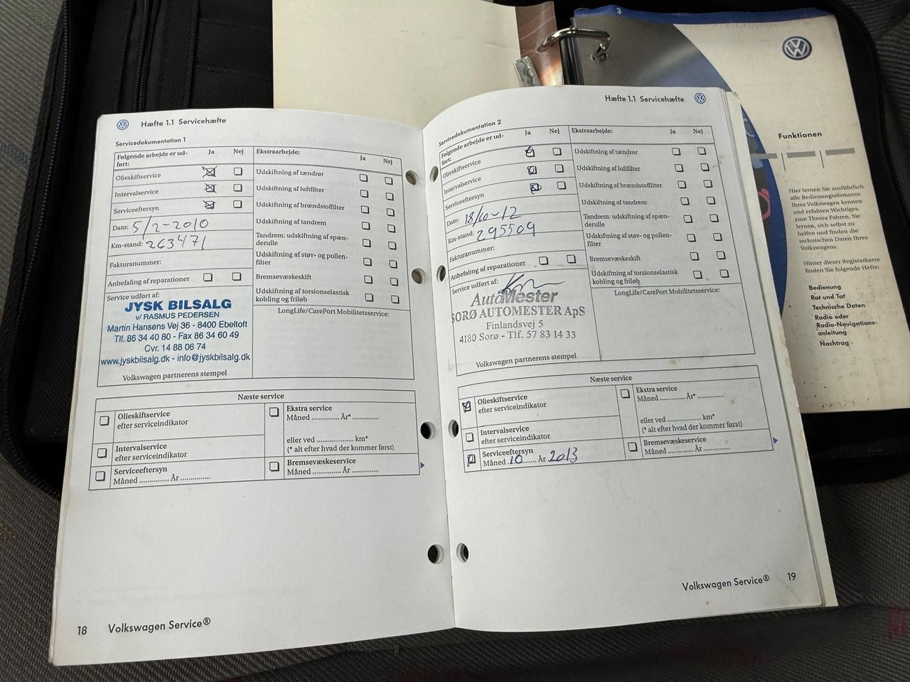 ميكروباص Volkswagen T5 Transporter 1.9 TDI *9 Sitze *RESERVED RO: صورة 26 ميكروباص Volkswagen T5 Transporter 1.9 TDI *9 Sitze *RESERVED RO: صورة 26