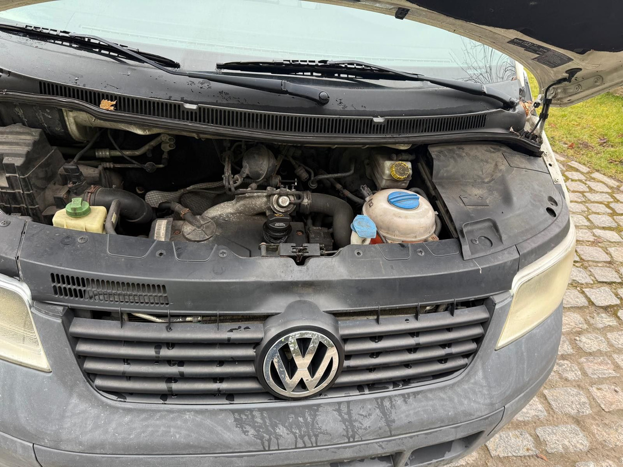 ميكروباص Volkswagen T5 Transporter 1.9 TDI *9 Sitze *RESERVED RO: صورة 22 ميكروباص Volkswagen T5 Transporter 1.9 TDI *9 Sitze *RESERVED RO: صورة 22