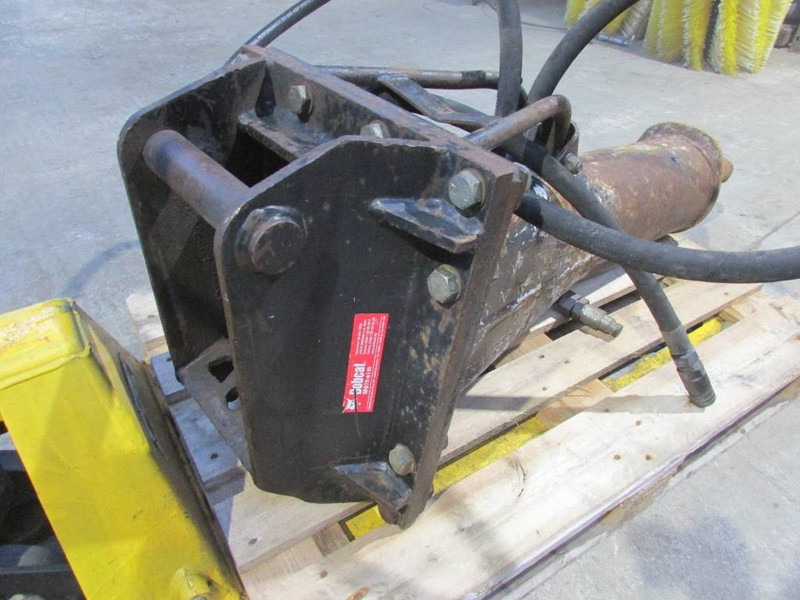 Bobcat Montabert HB 1180 Hydraulikhammer 4.500 EUR - مطرقة هيدروليكية - آلات البناء: صورة 4 Bobcat Montabert HB 1180 Hydraulikhammer 4.500 EUR - مطرقة هيدروليكية - آلات البناء: صورة 4