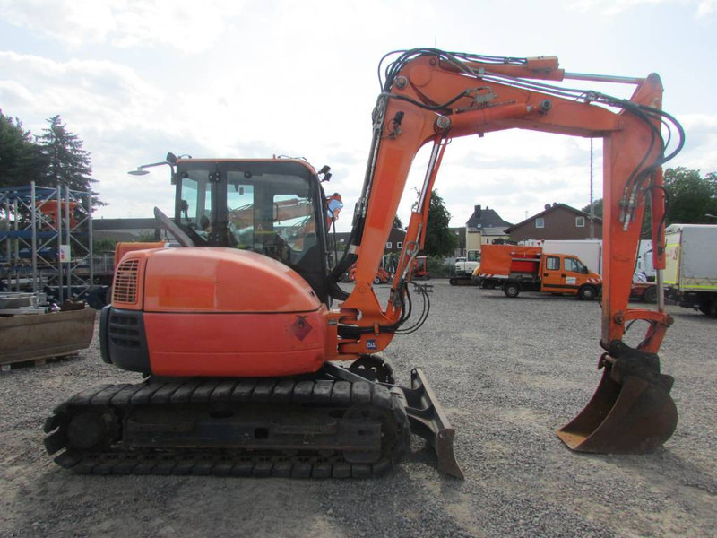 Komatsu PC 80 MR-3 / 34.500 EUR - حفارة مُصَّغرة: صورة 4 Komatsu PC 80 MR-3 / 34.500 EUR - حفارة مُصَّغرة: صورة 4