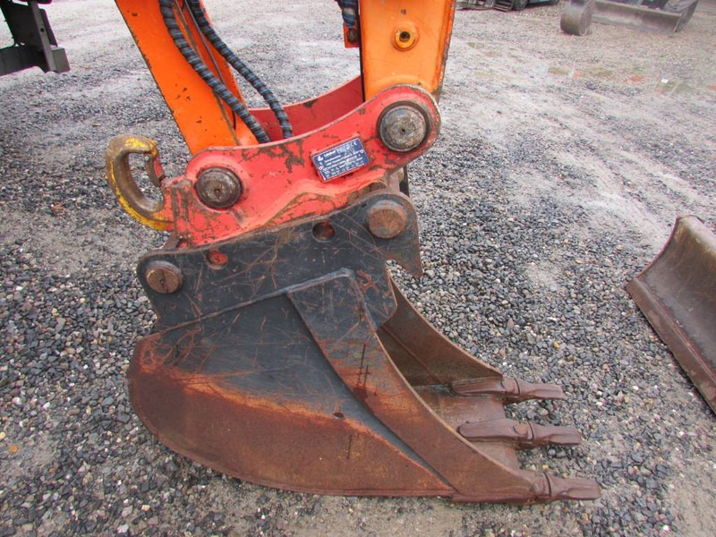 Komatsu PC 80 MR-3 Kettenbagger 30.000 EUR / AC - حفارة مُصَّغرة: صورة 3 Komatsu PC 80 MR-3 Kettenbagger 30.000 EUR / AC - حفارة مُصَّغرة: صورة 3