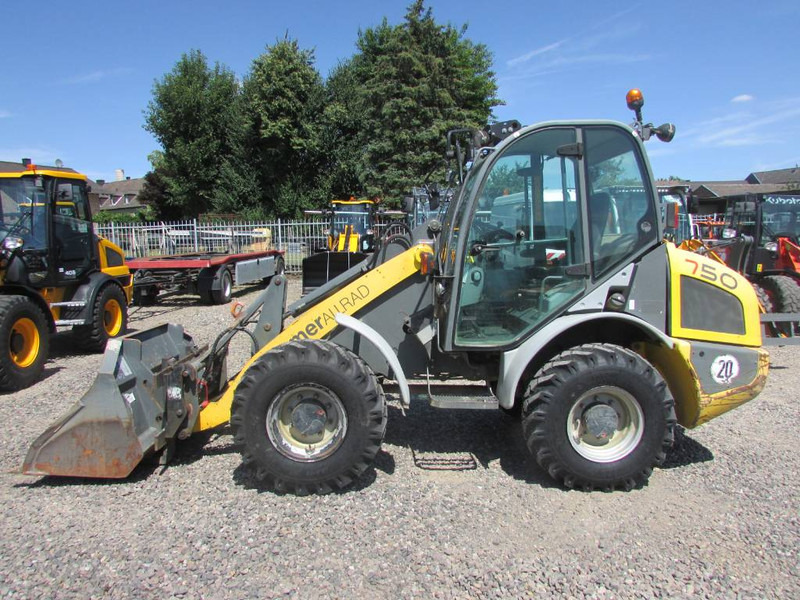 Kramer 750 Radlader 21.500 EUR - اللودر بعجل: صورة 1 Kramer 750 Radlader 21.500 EUR - اللودر بعجل: صورة 1
