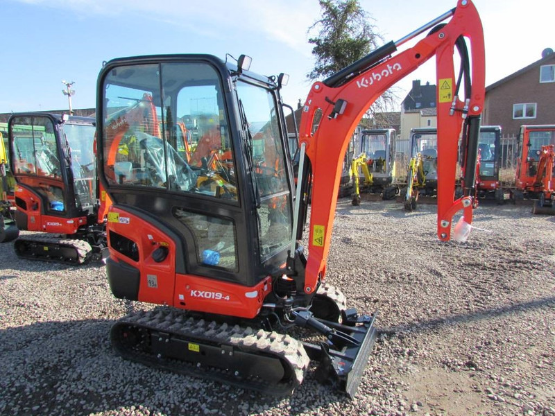 Kubota KX 019-4 HI Minibagger 26.500 EUR - حفارة مُصَّغرة: صورة 3 Kubota KX 019-4 HI Minibagger 26.500 EUR - حفارة مُصَّغرة: صورة 3