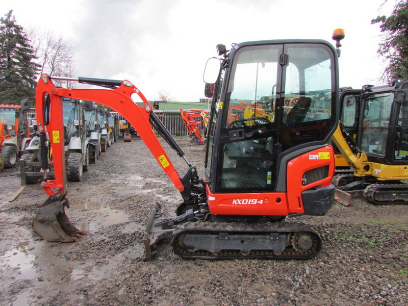 Kubota KX 019-4 Minibagger 19.500 EUR - حفارة مُصَّغرة: صورة 1 Kubota KX 019-4 Minibagger 19.500 EUR - حفارة مُصَّغرة: صورة 1