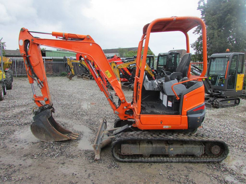 Kubota U 27-4 Canopy Minibagger 18.000 EUR - حفارة مُصَّغرة: صورة 1 Kubota U 27-4 Canopy Minibagger 18.000 EUR - حفارة مُصَّغرة: صورة 1