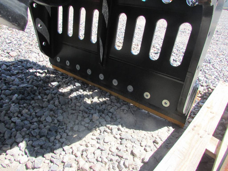 MB CRUSHER G 1000 S4 Sortiergreifer 14.000 EUR - كُلَّاب - آلات البناء: صورة 4 MB CRUSHER G 1000 S4 Sortiergreifer 14.000 EUR - كُلَّاب - آلات البناء: صورة 4