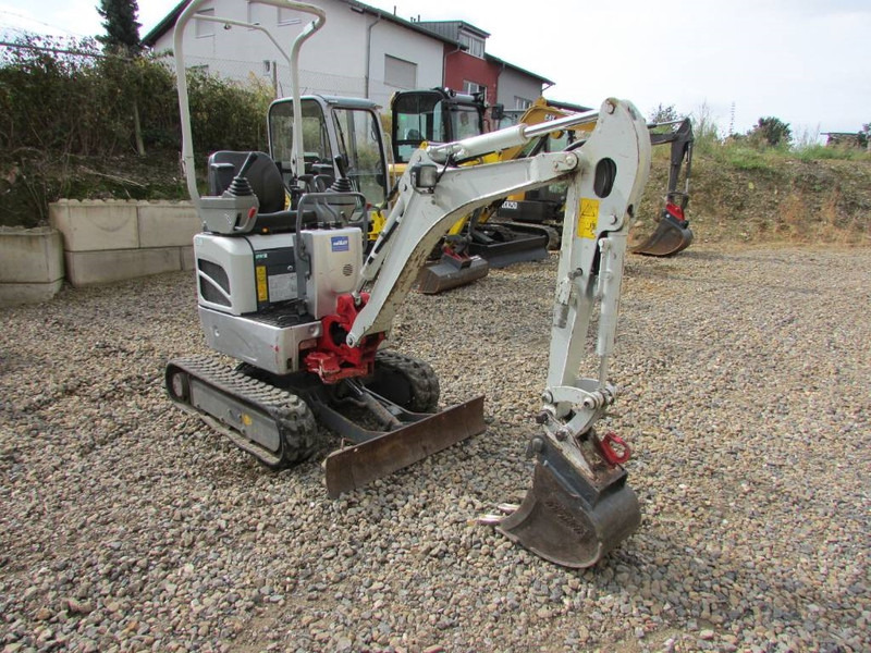 Takeuchi TB 210 R Minibagger 14.500 EUR - حفارة مُصَّغرة: صورة 3 Takeuchi TB 210 R Minibagger 14.500 EUR - حفارة مُصَّغرة: صورة 3