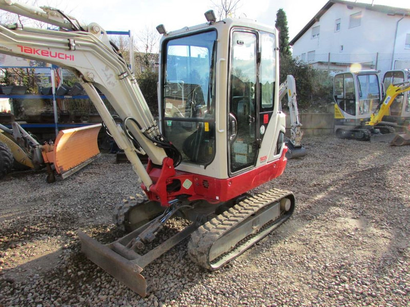 Takeuchi TB 225 V3 Minibagger 30.500 EUR - حفارة مُصَّغرة: صورة 2 Takeuchi TB 225 V3 Minibagger 30.500 EUR - حفارة مُصَّغرة: صورة 2