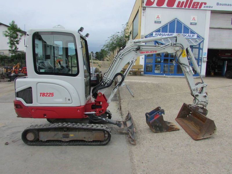 Takeuchi TB225 V3 Minibagger 32.000 EUR net - حفارة مُصَّغرة: صورة 1 Takeuchi TB225 V3 Minibagger 32.000 EUR net - حفارة مُصَّغرة: صورة 1