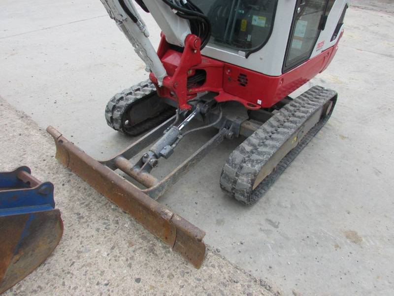 Takeuchi TB225 V3 Minibagger 32.000 EUR net - حفارة مُصَّغرة: صورة 3 Takeuchi TB225 V3 Minibagger 32.000 EUR net - حفارة مُصَّغرة: صورة 3