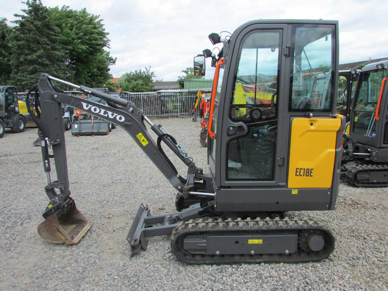 Volvo EC 18 E Minibagger 24.500 EUR - حفارة مُصَّغرة: صورة 1 Volvo EC 18 E Minibagger 24.500 EUR - حفارة مُصَّغرة: صورة 1