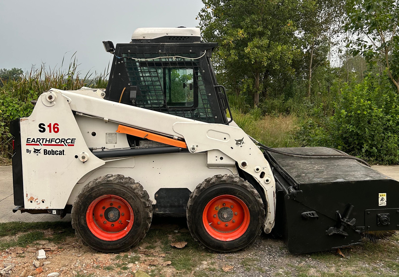 BOBCAT S16 - شيول صغير: صورة 1 BOBCAT S16 - شيول صغير: صورة 1