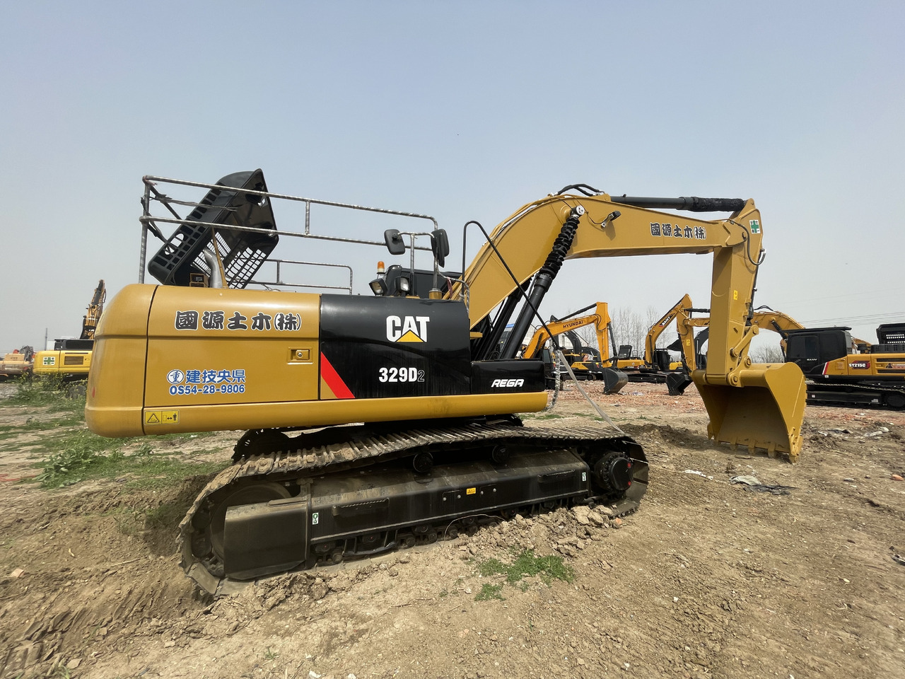 CATERPILLAR 329D2 - حفار زحاف: صورة 2 CATERPILLAR 329D2 - حفار زحاف: صورة 2