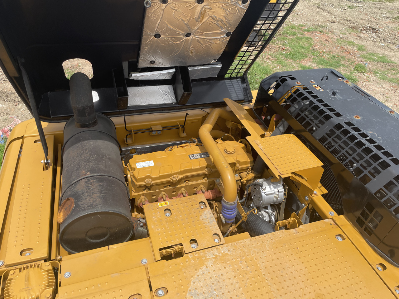 حفار زحاف CATERPILLAR 330D2: صورة 7