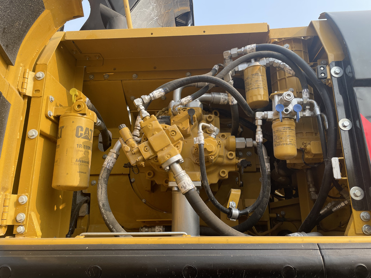 حفار زحاف CATERPILLAR 340DL: صورة 6