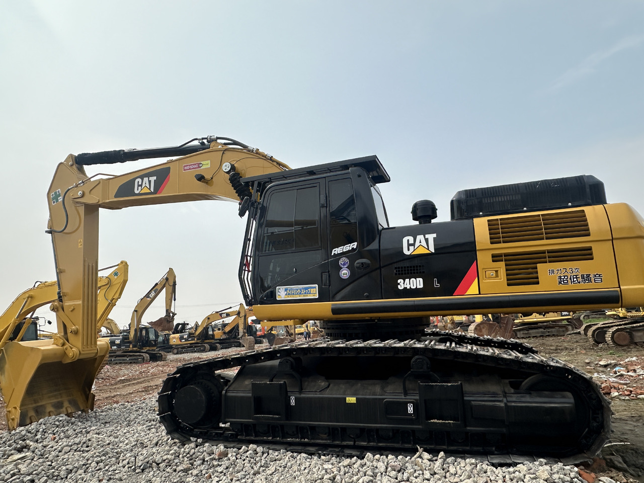CATERPILLAR 340DL - حفار زحاف: صورة 1 CATERPILLAR 340DL - حفار زحاف: صورة 1