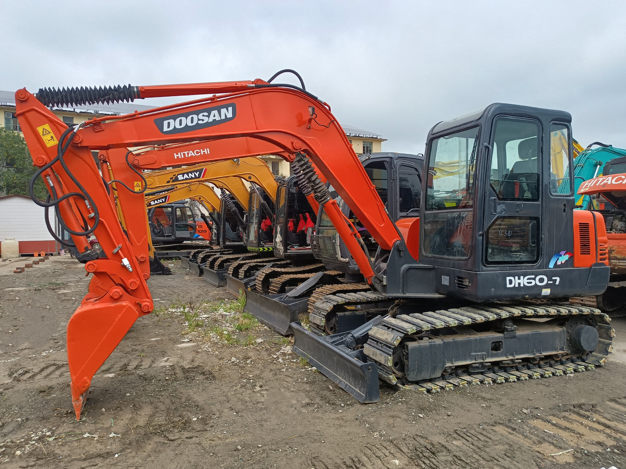 DOOSAN DH60-7 - حفارة مُصَّغرة: صورة 1 DOOSAN DH60-7 - حفارة مُصَّغرة: صورة 1