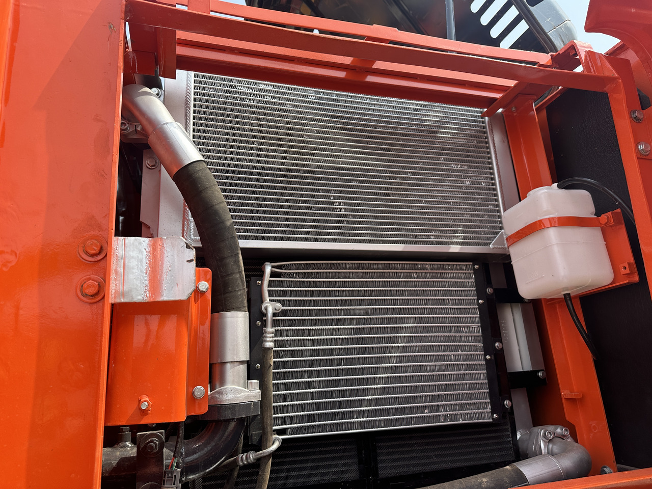 DOOSAN DX225LC-9C - حفار زحاف: صورة 3 DOOSAN DX225LC-9C - حفار زحاف: صورة 3