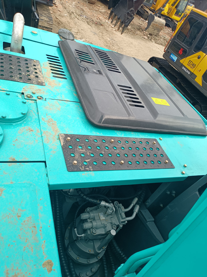حفار زحاف HITACHI ZX200-3: صورة 7