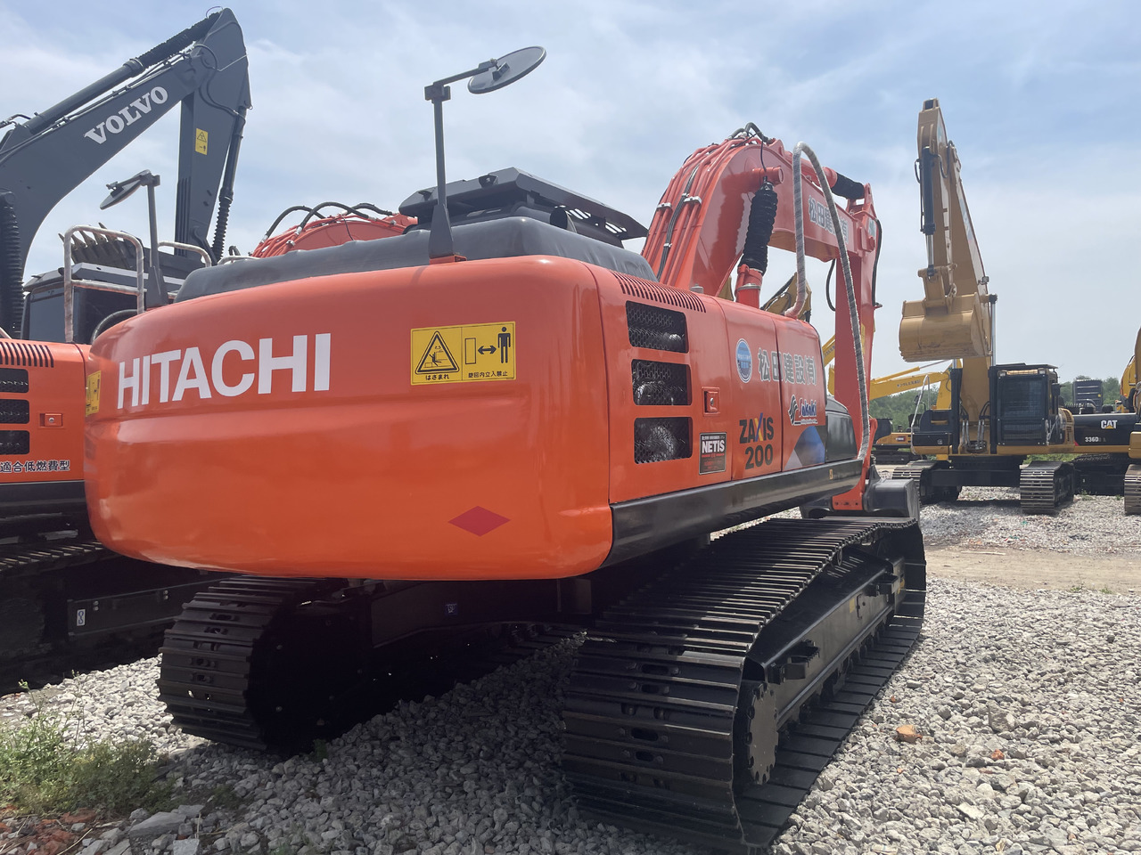 Hitachi ZX200 - حفار زحاف: صورة 2 Hitachi ZX200 - حفار زحاف: صورة 2