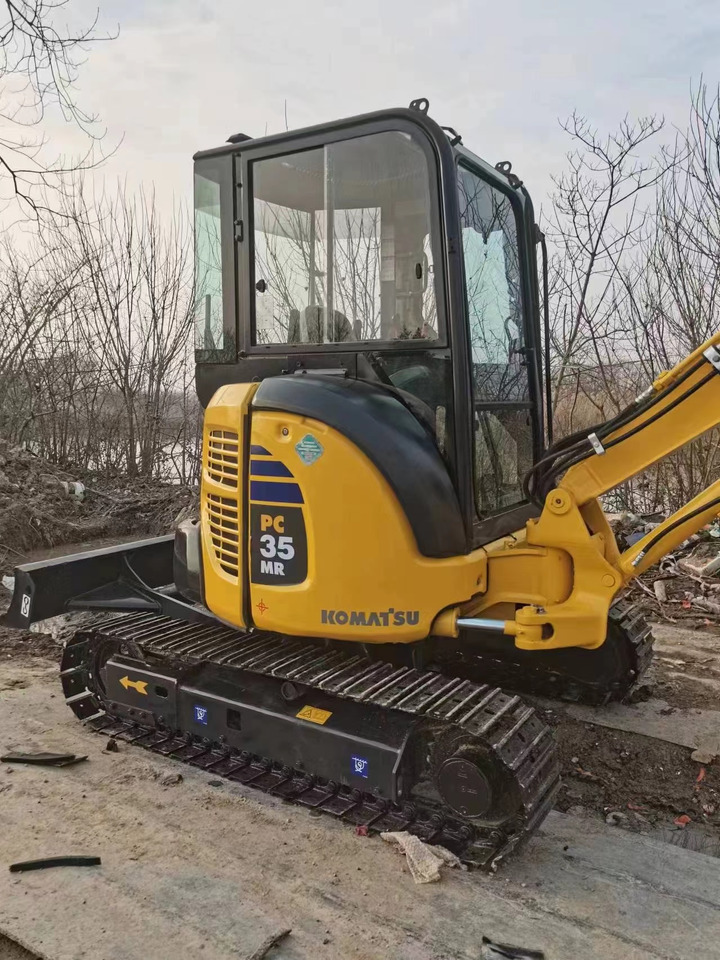 KOMATSU PC 35 MR - حفارة مُصَّغرة: صورة 3 KOMATSU PC 35 MR - حفارة مُصَّغرة: صورة 3