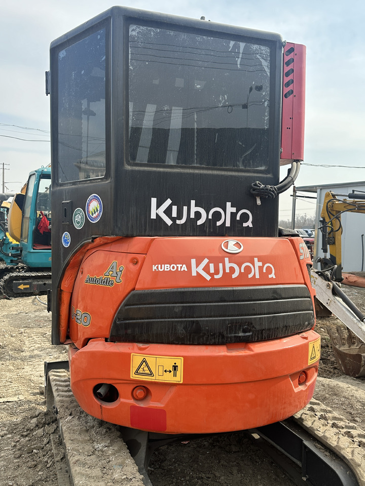 KUBOTA U-20 - حفارة مُصَّغرة: صورة 3 KUBOTA U-20 - حفارة مُصَّغرة: صورة 3