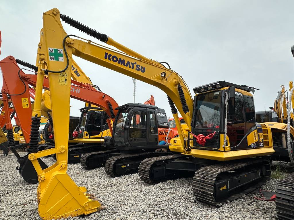 Komatsu PC 130 - حفارة مُصَّغرة: صورة 4 Komatsu PC 130 - حفارة مُصَّغرة: صورة 4