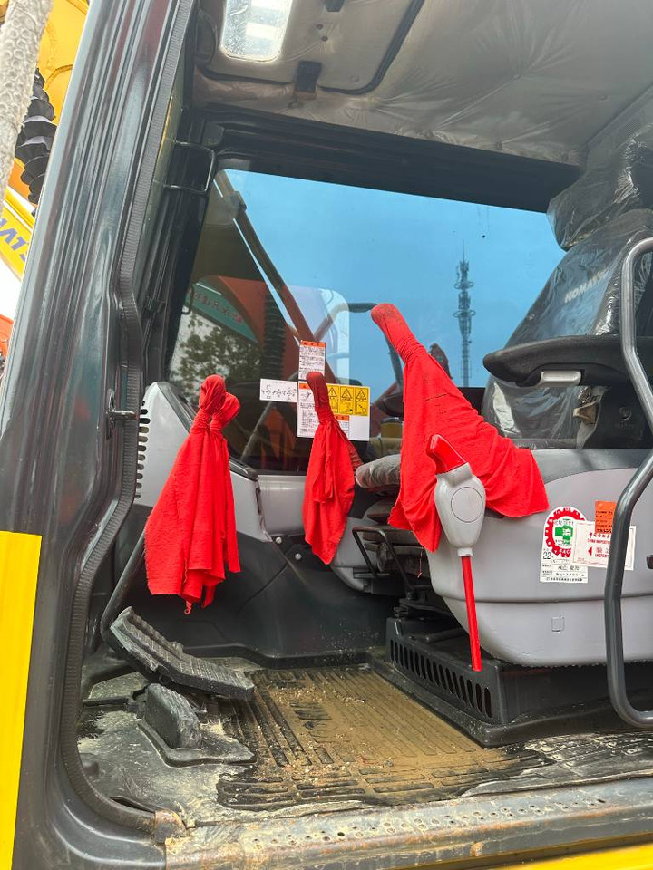 Komatsu PC 130 - حفارة مُصَّغرة: صورة 2 Komatsu PC 130 - حفارة مُصَّغرة: صورة 2