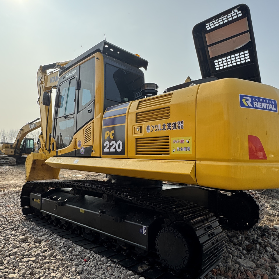 Komatsu PC 220-8 - حفار زحاف: صورة 2 Komatsu PC 220-8 - حفار زحاف: صورة 2