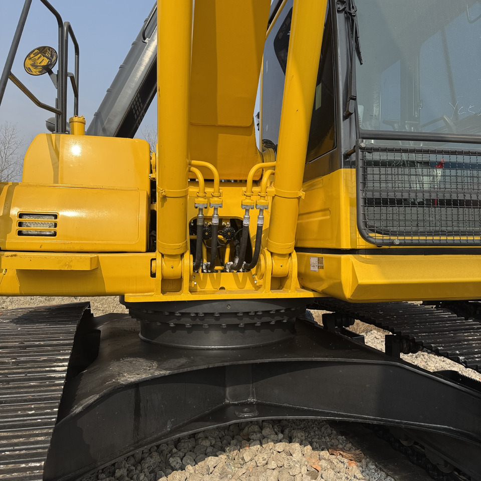 Komatsu PC 220-8 - حفار زحاف: صورة 5 Komatsu PC 220-8 - حفار زحاف: صورة 5