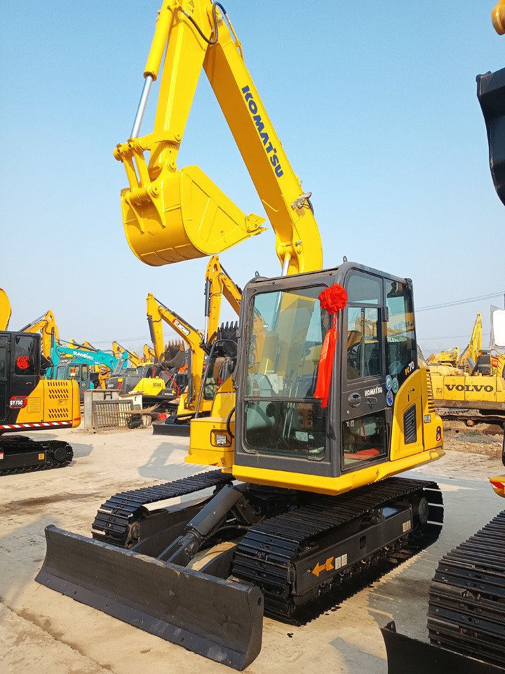 Komatsu PC70 - حفار زحاف: صورة 3 Komatsu PC70 - حفار زحاف: صورة 3