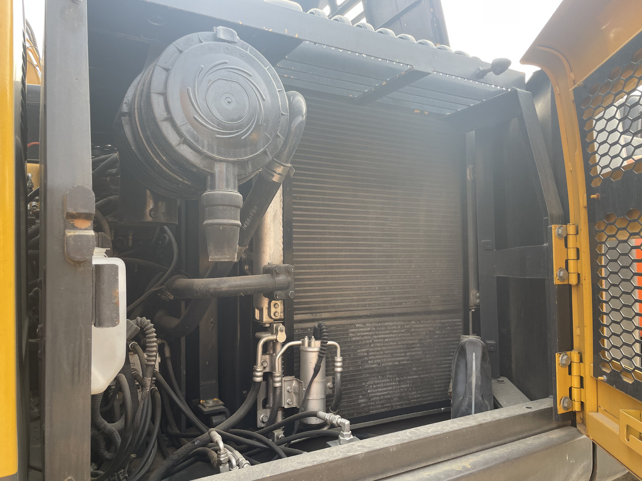 حفار زحاف VOLVO EC140: صورة 8