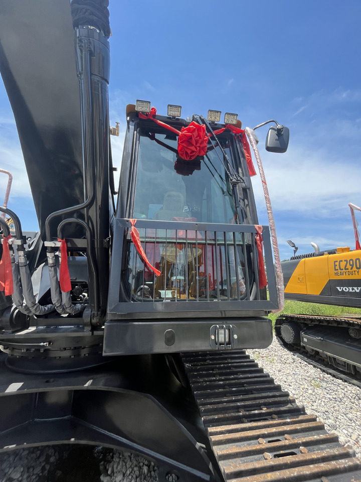 Volvo EC300DL - حفار زحاف: صورة 3 Volvo EC300DL - حفار زحاف: صورة 3