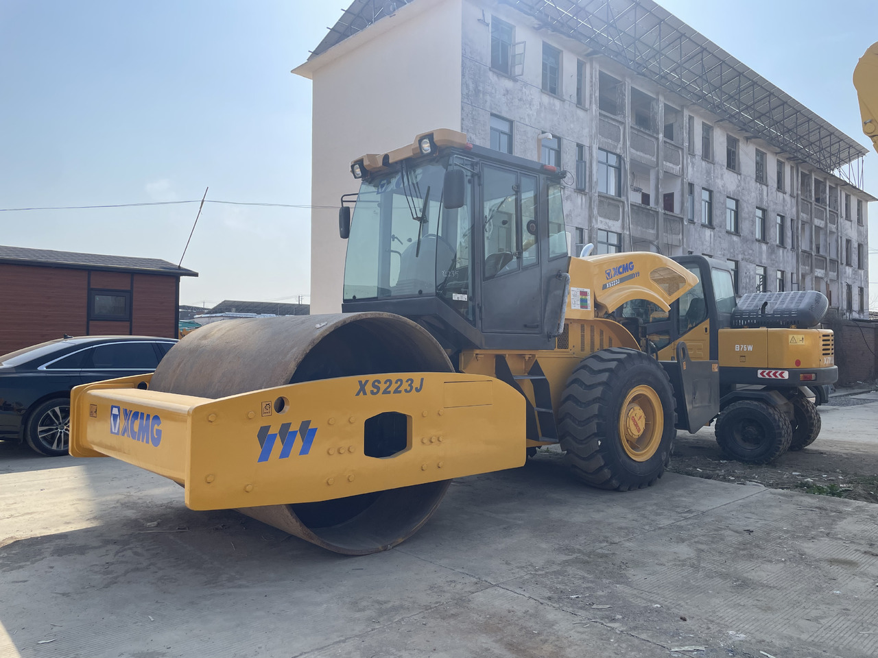 XCMG XS223J - مدحلة هوائية: صورة 2 XCMG XS223J - مدحلة هوائية: صورة 2